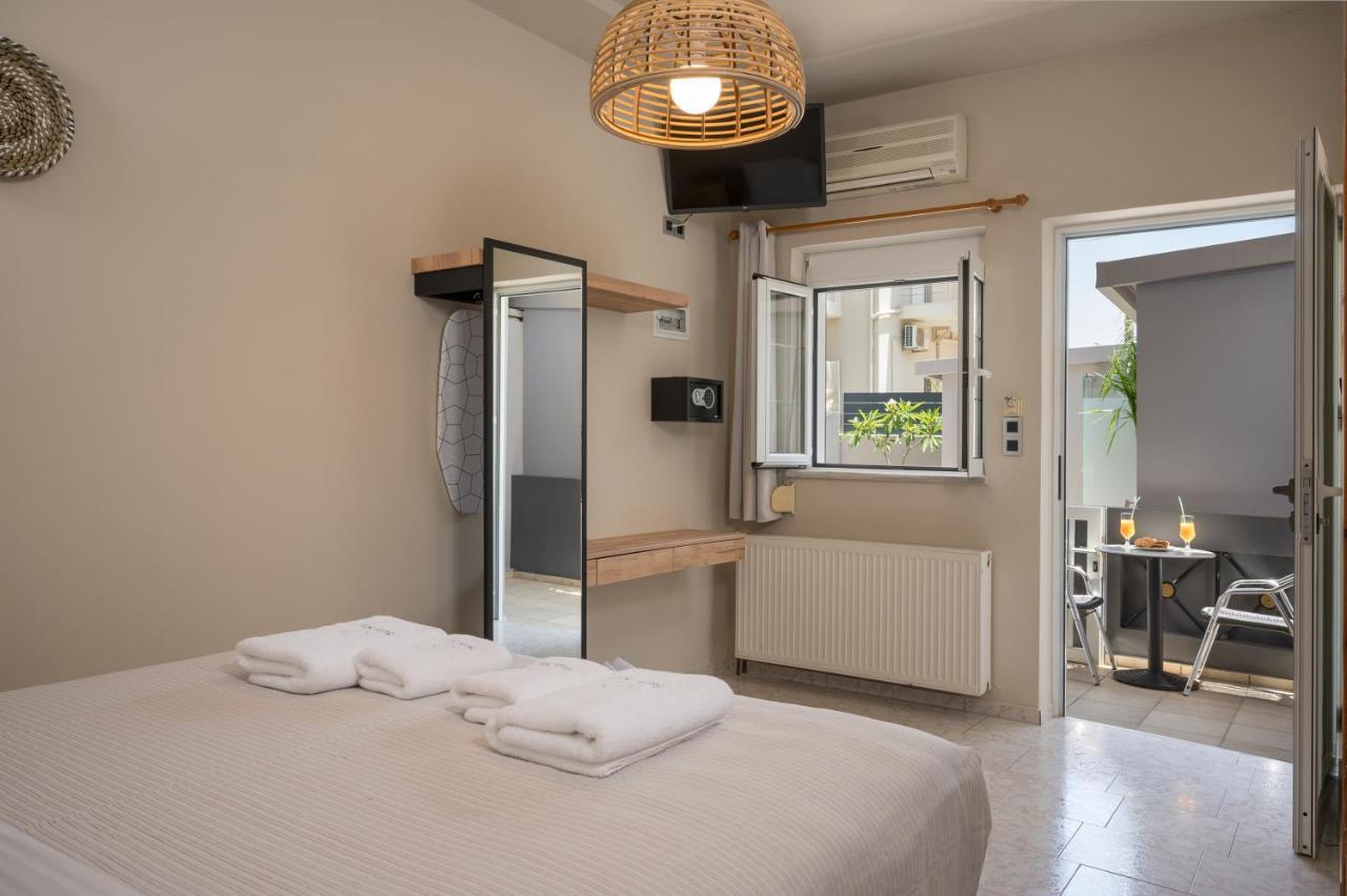 Sun Ray Studios Agia Marina Exteriör bild